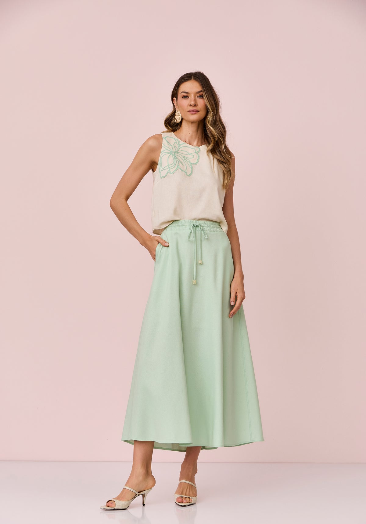 Conjunto Lais